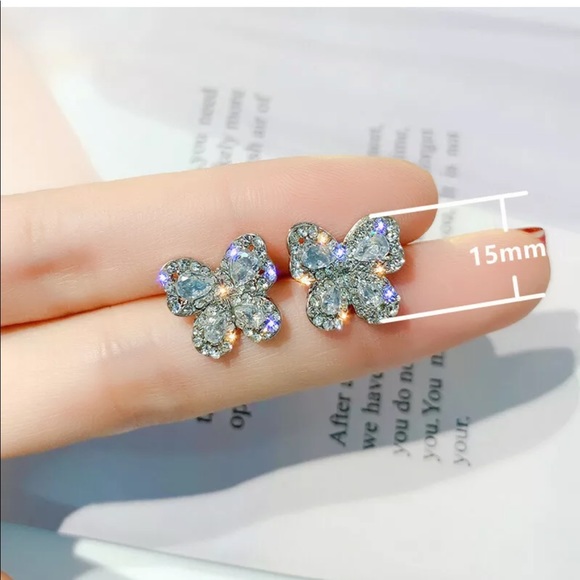 295 Silver earring 💯 Authentic - Picture 4 of 8